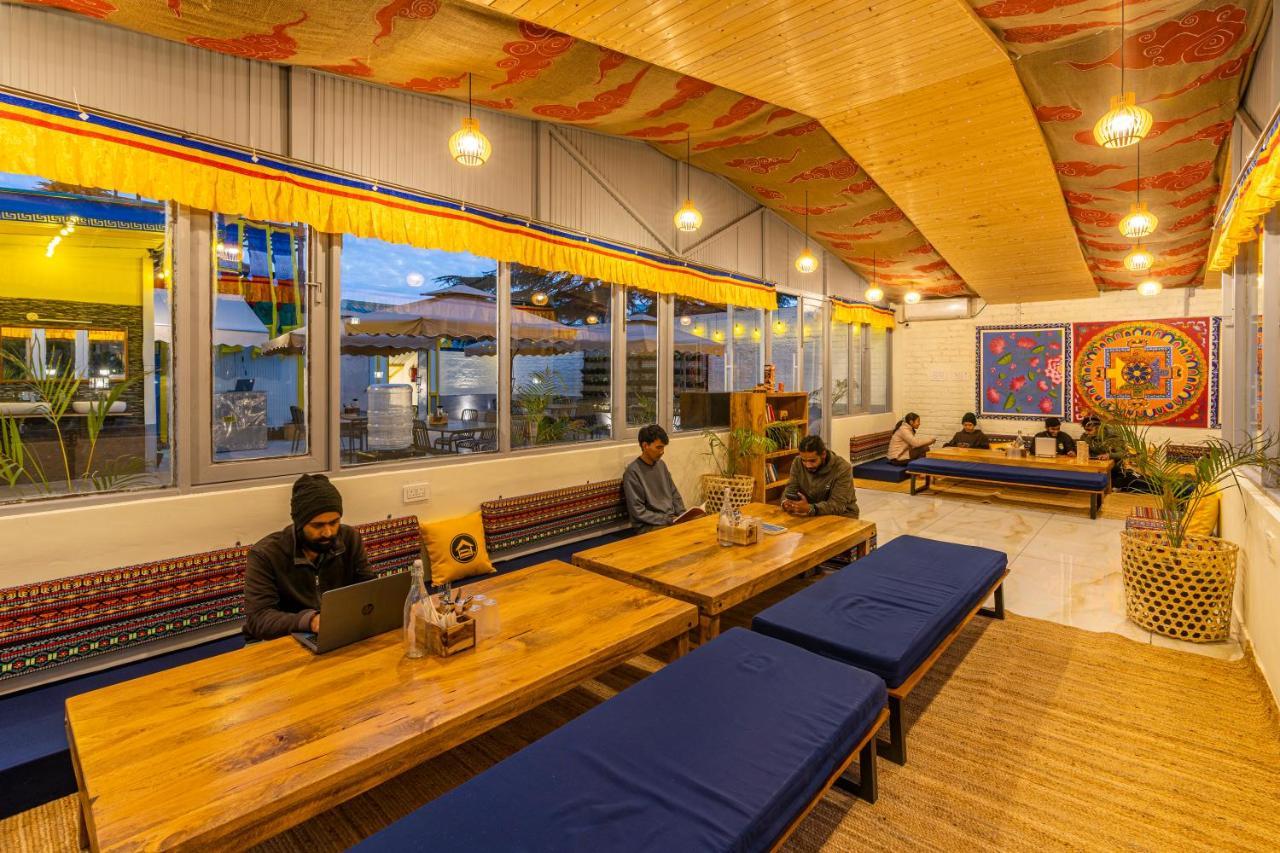 The Hosteller Mcleodganj, Mall Road McLeod Ganj Exterior photo