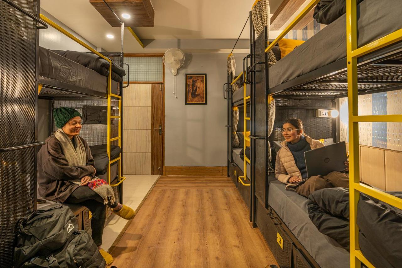 The Hosteller Mcleodganj, Mall Road McLeod Ganj Exterior photo