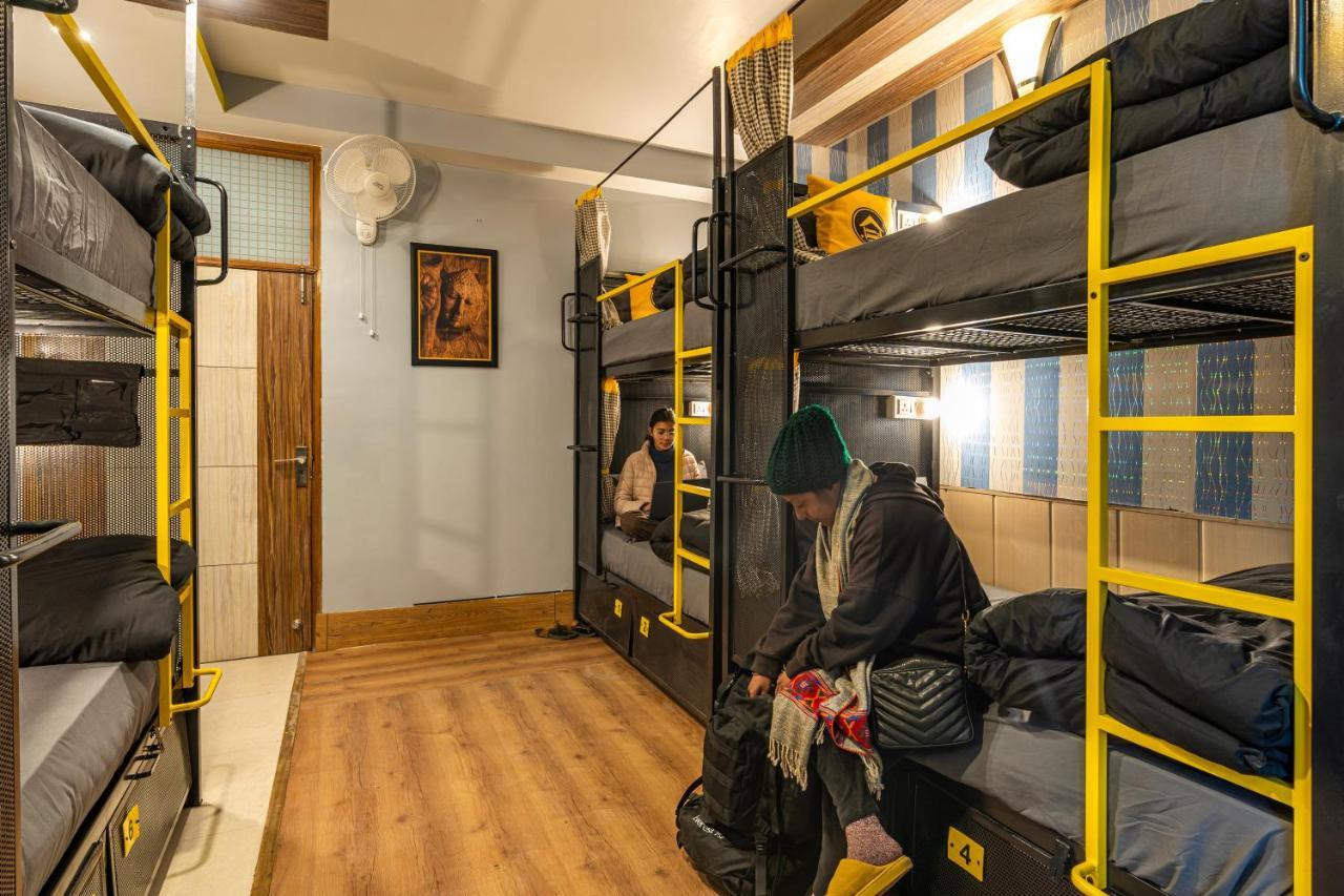 The Hosteller Mcleodganj, Mall Road McLeod Ganj Exterior photo