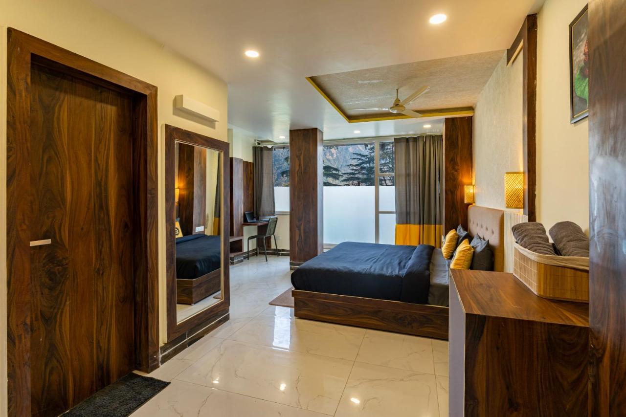 The Hosteller Mcleodganj, Mall Road McLeod Ganj Exterior photo