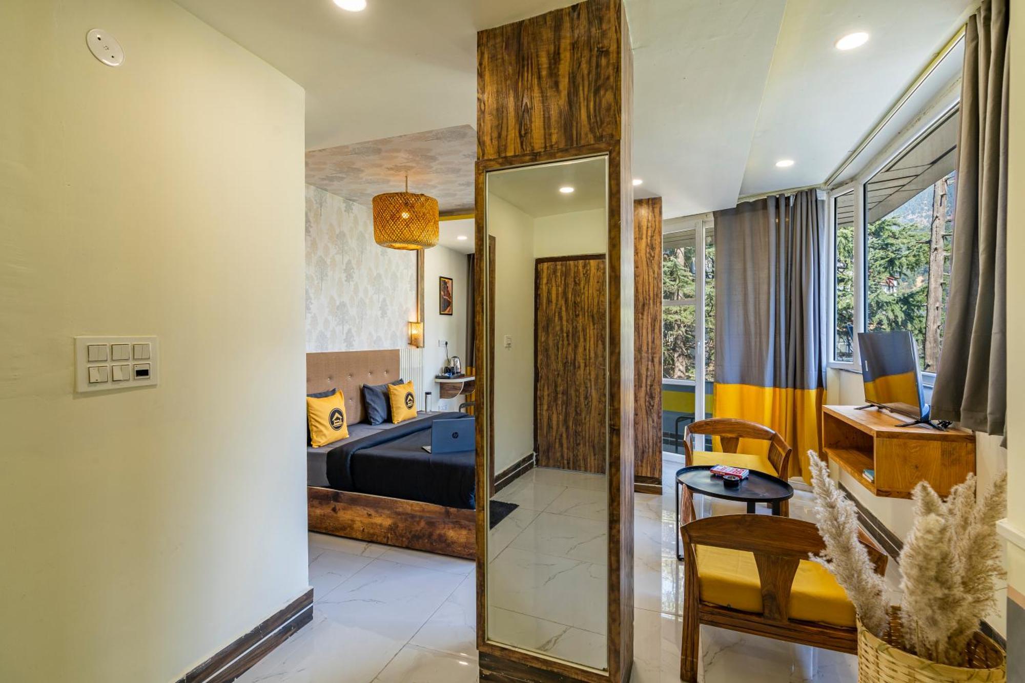 The Hosteller Mcleodganj, Mall Road McLeod Ganj Exterior photo